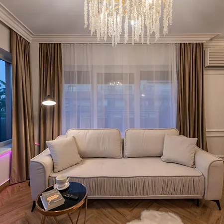 The Episode - Jacuzzi Penthouses Apartman *