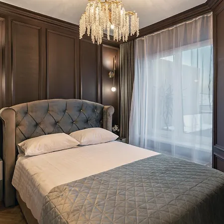 Apartment The Episode - Jacuzzi Penthouses