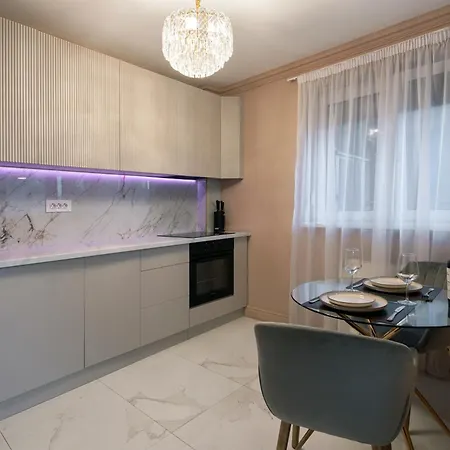 The Episode - Jacuzzi Penthouses Apartment Cluj-Napoca