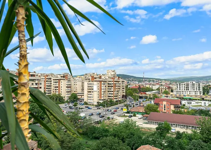 The Episode - Jacuzzi Penthouses *