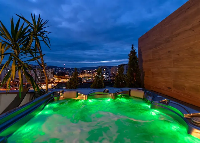 The Episode - Jacuzzi Penthouses Апартаменты