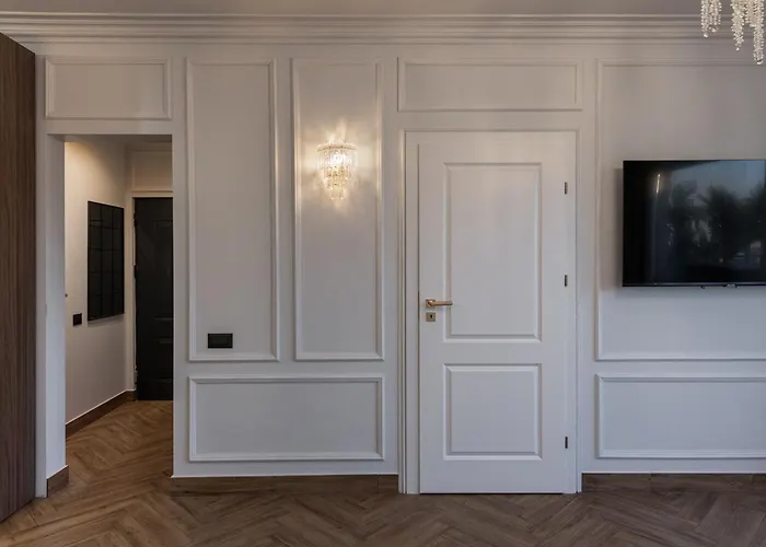 The Episode - Jacuzzi Penthouses *