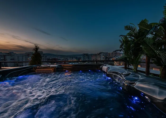 The Episode - Jacuzzi Penthouses Апартаменты *