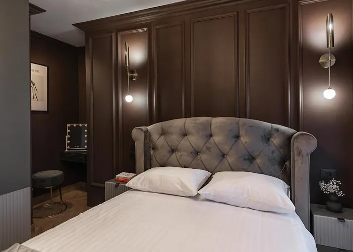 The Episode - Jacuzzi Penthouses Апартаменты Клуж-Напока