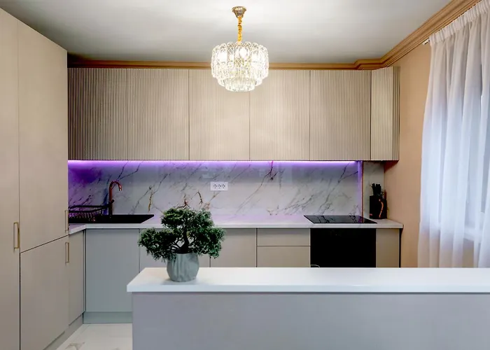 The Episode - Jacuzzi Penthouses